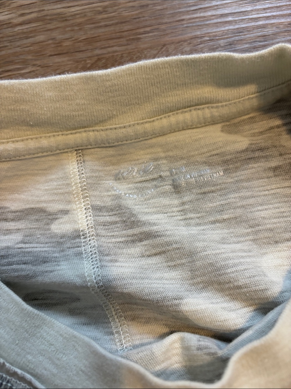 ๐2 for $15! Aerie Oversized Camo Short Sleeve Tee - Picture 3 of 6